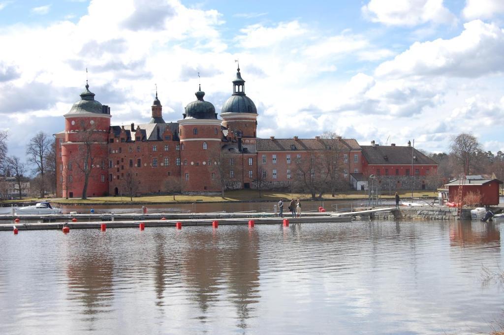 Röda Magasinet Mariefred Bagian luar foto