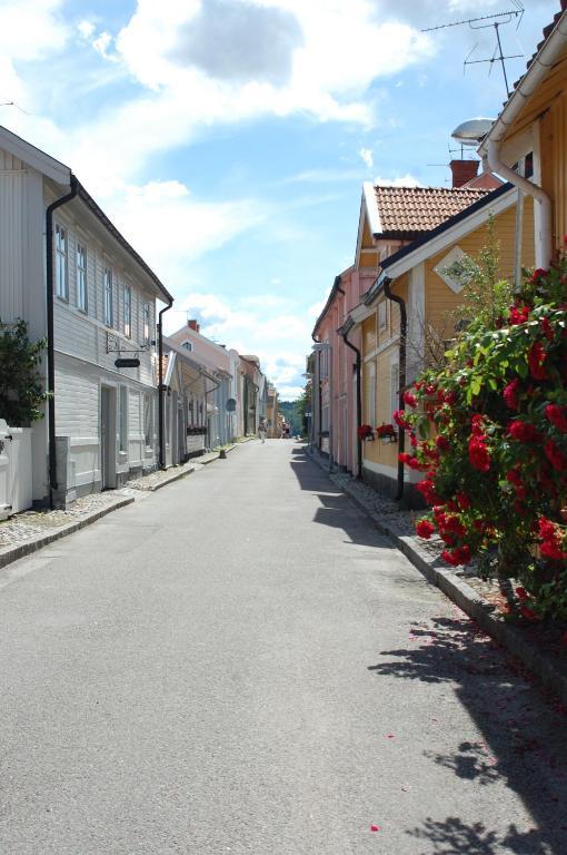 Röda Magasinet Mariefred Bagian luar foto